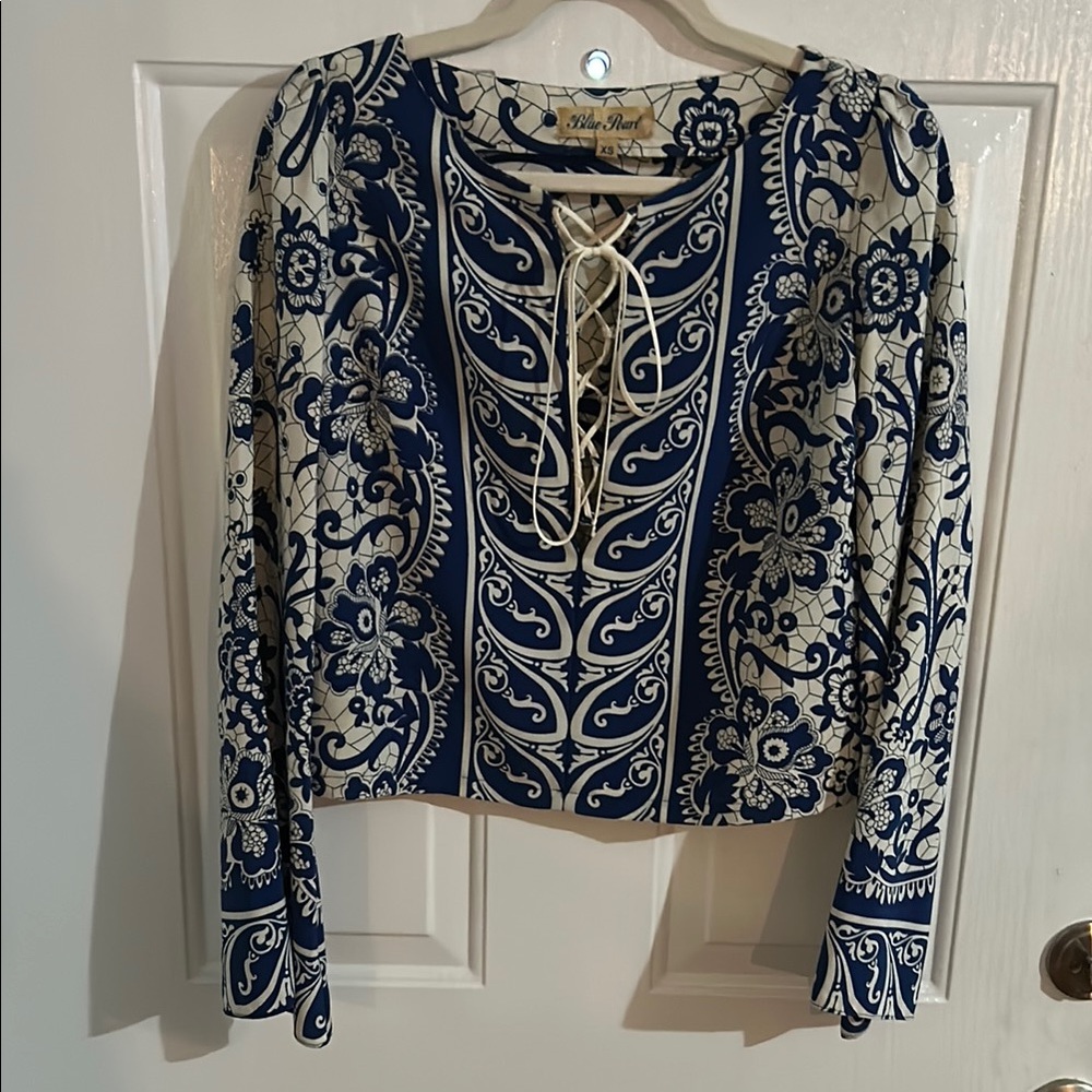 2/$30 Blue and Cream Tie Front Long Sleeve Blouse